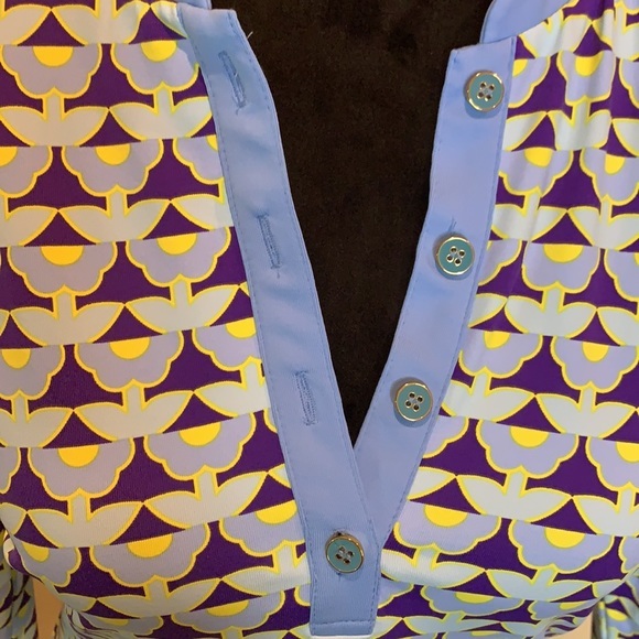 J MCLAUGHLIN Daisy print top - Picture 2 of 8